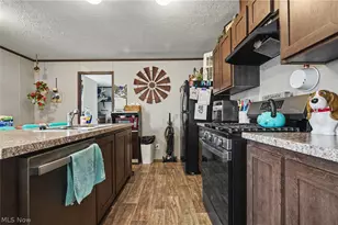 12205 Goshen Rd, Salem, OH 44460 - Photo 8