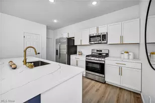 3607 Pennington Rd, Huber Heights, OH 44120 - Photo 12