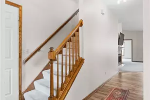 2423 Charing Cross Rd NW, Canton, OH 44708 - Photo 6