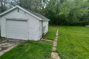 1639 Wellington Ave, Youngstown, OH 44509 - Photo 2