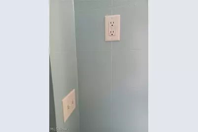 1639 Wellington Avenue, Youngstown, OH 44509 - Photo 8