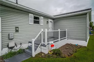 373 Lincoln Dr, Mineral Wells, WV 26150 - Photo 6