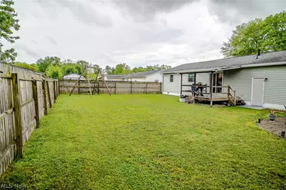 373 Lincoln Drive, Mineral Wells, WV 26150 - Photo 8
