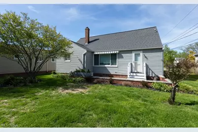 5180 Thornbury Road, Lyndhurst, OH 44124 - Photo 38