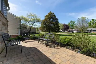 5180 Thornbury Road, Lyndhurst, OH 44124 - Photo 42
