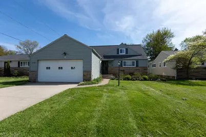 5180 Thornbury Road, Lyndhurst, OH 44124 - Photo 1