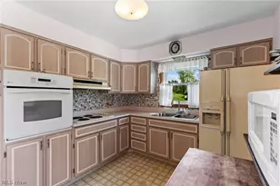 267 Kings Dr, Steubenville, OH 43952 - Photo 10
