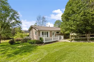 267 Kings Dr, Steubenville, OH 43952 - Photo 2