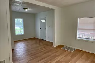 261 Russell Ave, Akron, OH 44311 - Photo 2