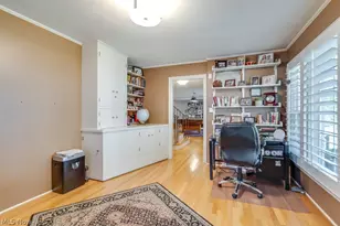 22212 E Byron Rd, Huber Heights, OH 44122 - Photo 10