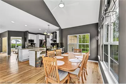 525 Caledonia Drive, Wadsworth, OH 44281 - Photo 12