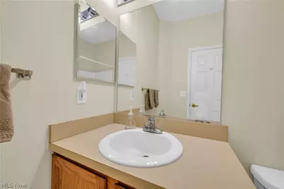 10400 E Ravine View Court, North Royalton, OH 44133 - Photo 32