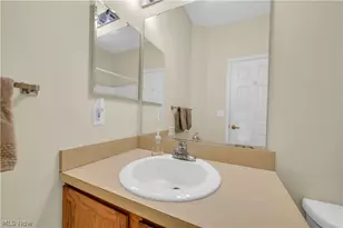 10400 E Ravine View Ct, North Royalton, OH 44133 - Photo 32