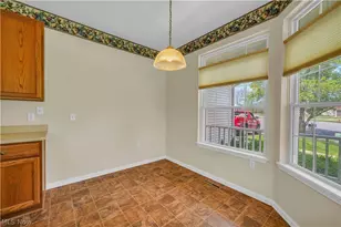 10400 E Ravine View Ct, North Royalton, OH 44133 - Photo 16