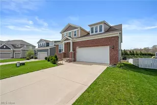 2957 Darlene Ct, Twinsburg, OH 44087 - Photo 2