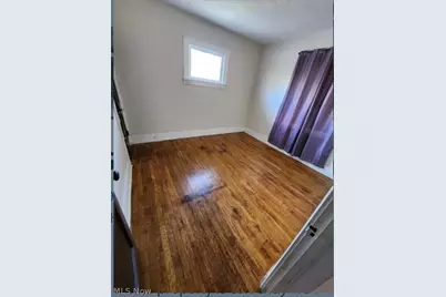 9913 Greenview Avenue, Garfield Heights, OH 44125 - Photo 18