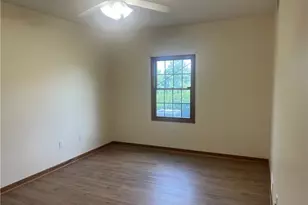 49092 Eagle Dr, East Liverpool, OH 43920 - Photo 8