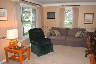 3435 Center Dr, Parma, OH 44134 - Photo 6