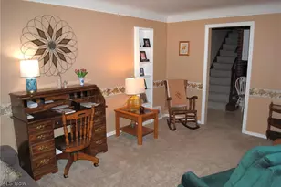 3435 Center Dr, Parma, OH 44134 - Photo 8