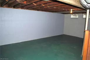 3435 Center Dr, Parma, OH 44134 - Photo 32