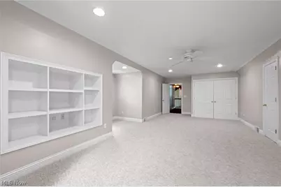 6736 Big Creek Parkway, Middleburg Heights, OH 44130 - Photo 24