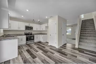 189 Alexander Drive, Elyria, OH 44035 - Photo 4