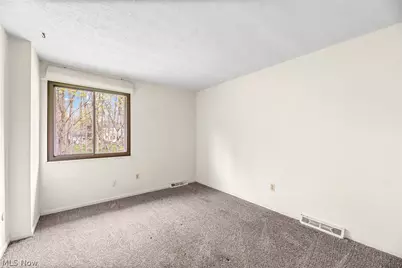 17620 Eastbrook Trail, Chagrin Falls, OH 44023 - Photo 22