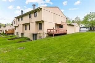 17620 Eastbrook Trail, Chagrin Falls, OH 44023 - Photo 10