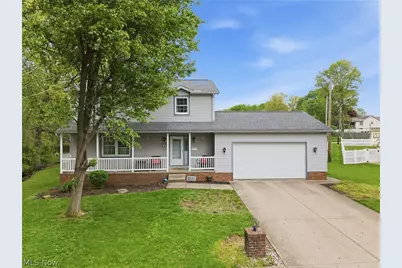 313 Glenview Avenue, Dover, OH 44622 - Photo 2