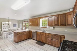 313 Glenview Ave, Dover, OH 44622 - Photo 16