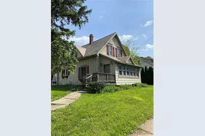 1023 Applegrove Street NW, North Canton, OH 44720 - Photo 2