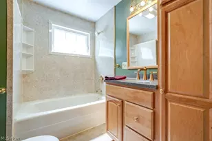 3241 W 231st St, North Olmsted, OH 44070 - Photo 18