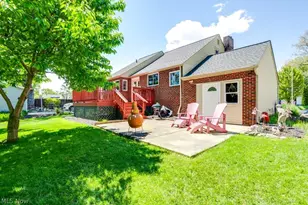 3241 W 231st St, North Olmsted, OH 44070 - Photo 32