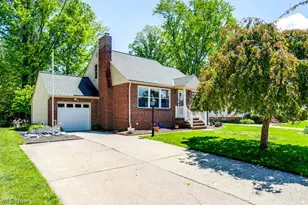 3241 W 231st St, North Olmsted, OH 44070 - Photo 2