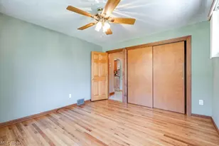 3241 W 231st St, North Olmsted, OH 44070 - Photo 12