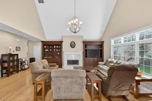 122 Haskell Dr, Bratenahl, OH 44108 - Photo 6