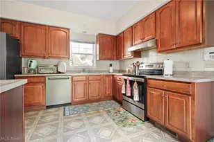 4982 Penny Ln, North Olmsted, OH 44070 - Photo 2
