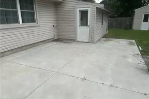 35952 Lakomis Dr, Eastlake, OH 44095 - Photo 30