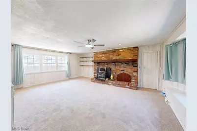 35952 Lakomis Drive, Eastlake, OH 44095 - Photo 12