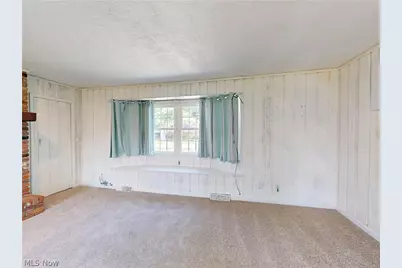 35952 Lakomis Drive, Eastlake, OH 44095 - Photo 4