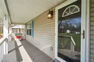 917 Proehl Dr, Barberton, OH 44203 - Photo 2