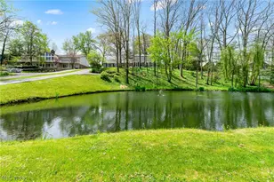 830 Blueberry Hill Dr, Canfield, OH 44406 - Photo 4