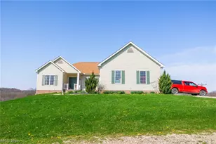 3730 Rice Rd SW, New Philadelphia, OH 44663 - Photo 2
