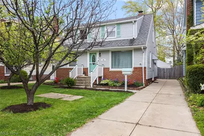 45 E 219th Street, Euclid, OH 44123 - Photo 1