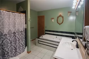 215 N Turner Rd, Austintown, OH 44515 - Photo 8