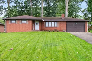 3233 Greenpark St NW, Massillon, OH 44646 - Photo 2