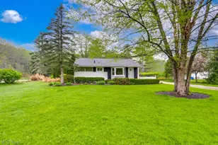 8764 Ravenna Rd, Chardon, OH 44024 - Photo 32