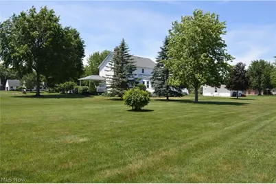 7600 Meadowood Drive, Canfield, OH 44406 - Photo 6