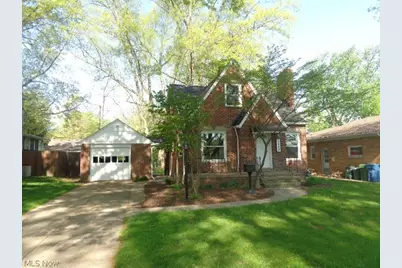 5840 Queens Highway, Parma Heights, OH 44130 - Photo 1