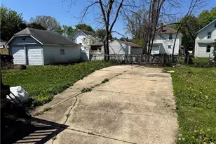 1170 Lily St, Akron, OH 44301 - Photo 12
